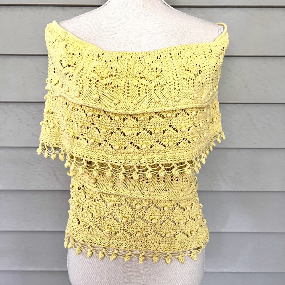 Zara Yellow Off-Shoulder Knit/Crochet Top size M